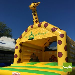 Giraffen Hüpfburg Vorderansicht 2